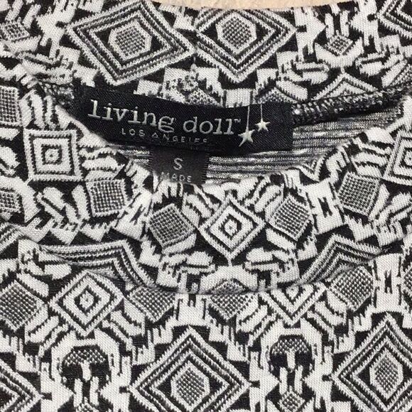 Living Doll -Sz S - timeless sleeveless wrap optic - Picture 3 of 6